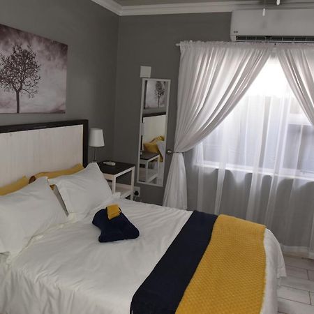 B&B 464 On 22Nd Ave Pretoria-Noord Eksteriør billede