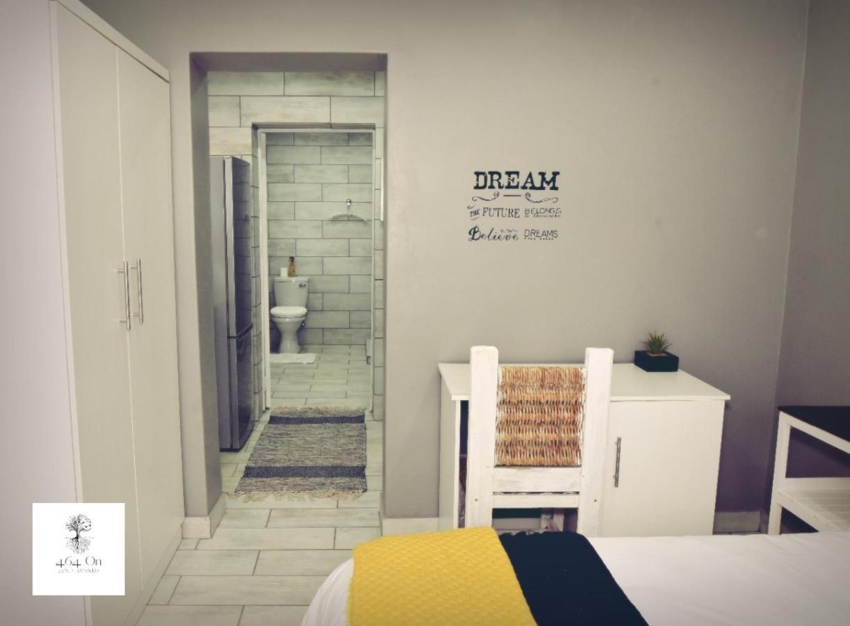 B&B 464 On 22Nd Ave Pretoria-Noord Eksteriør billede