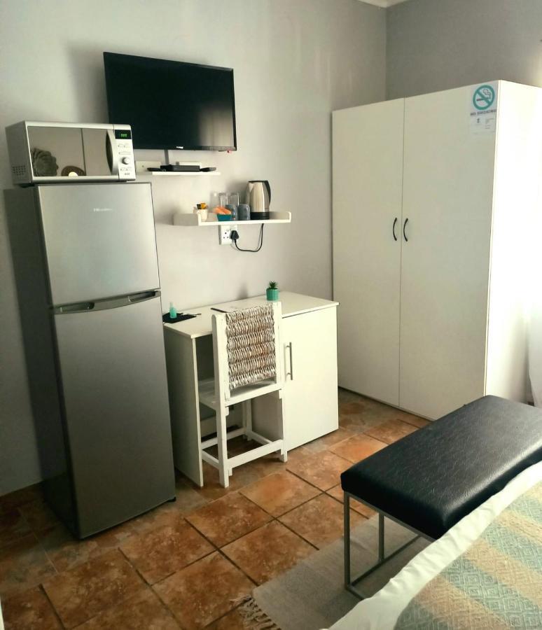 B&B 464 On 22Nd Ave Pretoria-Noord Eksteriør billede