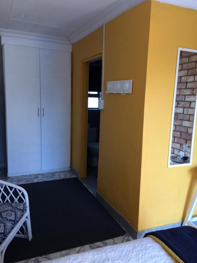 B&B 464 On 22Nd Ave Pretoria-Noord Eksteriør billede