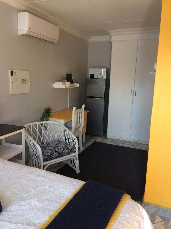 B&B 464 On 22Nd Ave Pretoria-Noord Eksteriør billede